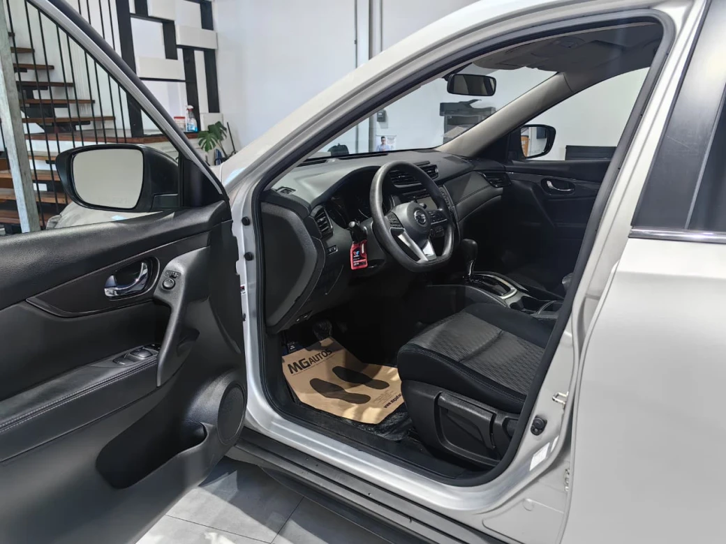 imagen 0 de vehiculo con id 2221